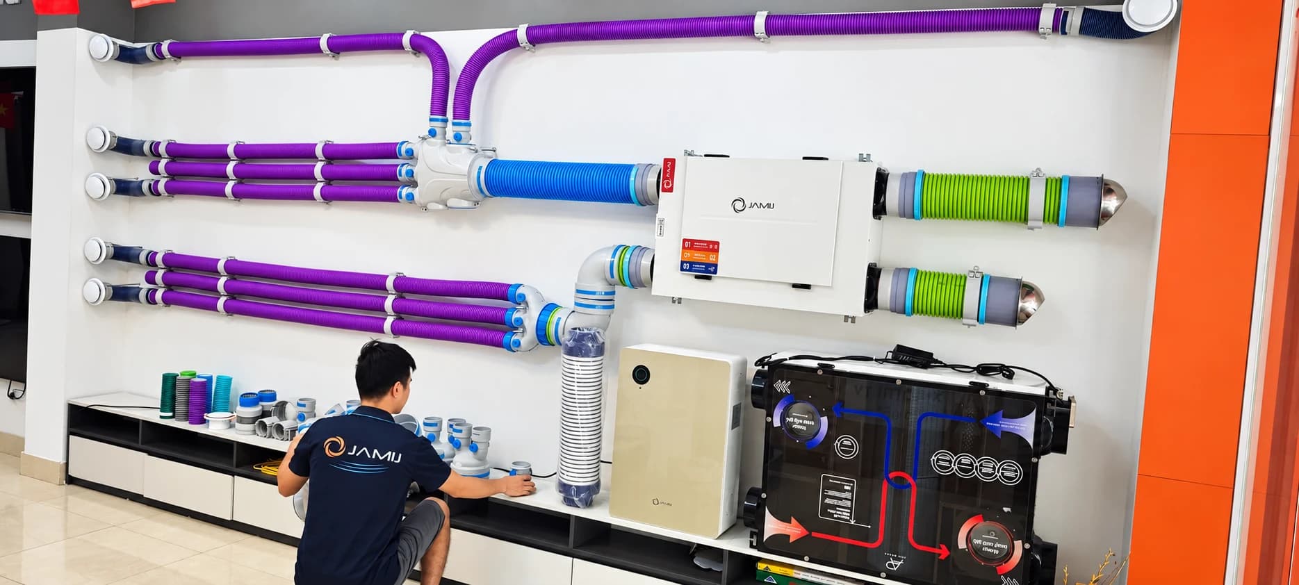 Hệ thống ống gió và linh kiện JAMIJ trưng bày tại showroom